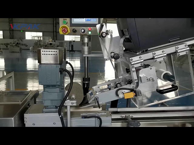 Mașină automată de etichetare cu clapetă în formă de C